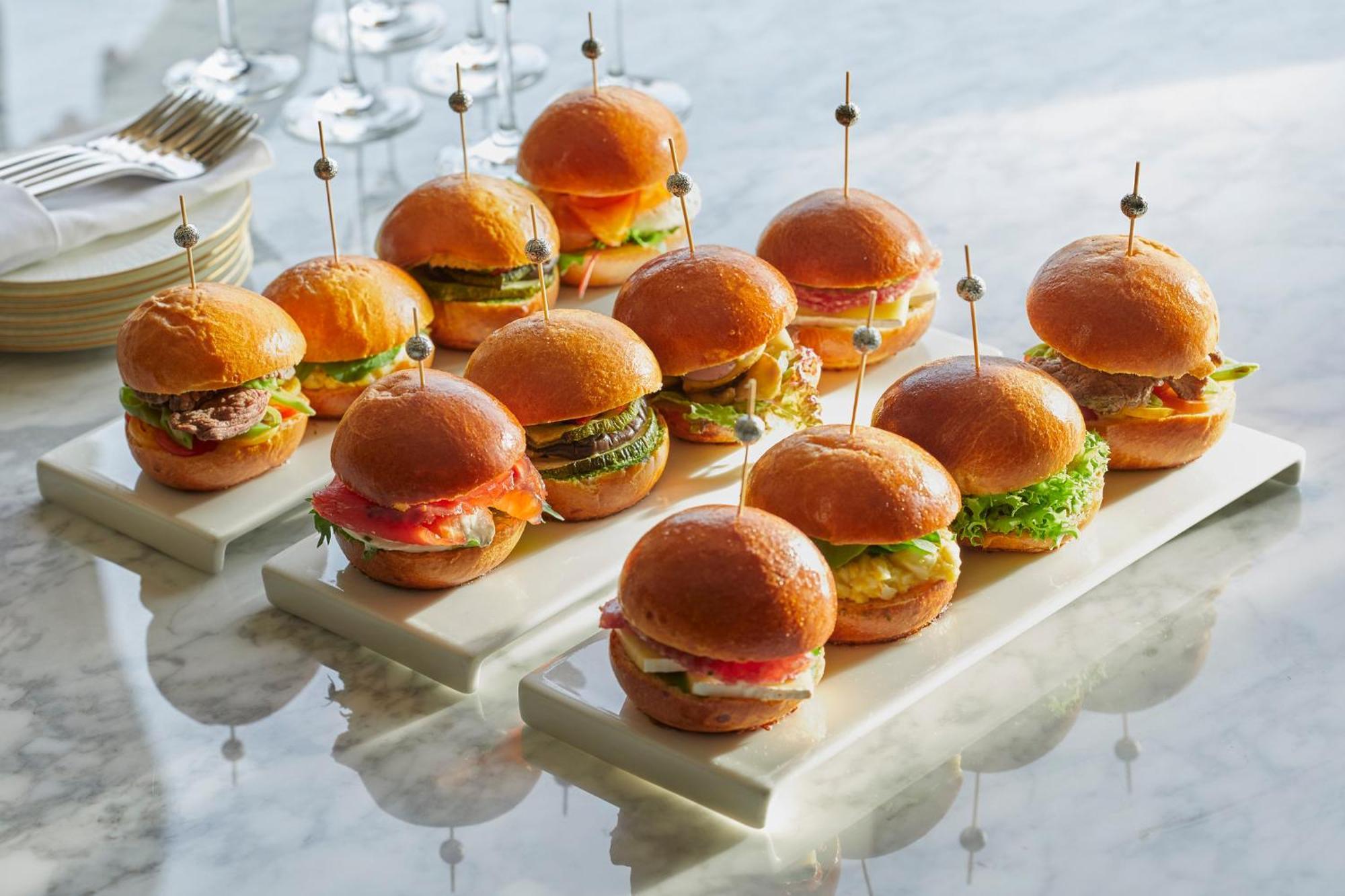 Отель Mandarin Oriental, Сантьяго Экстерьер фото Finger sandwiches