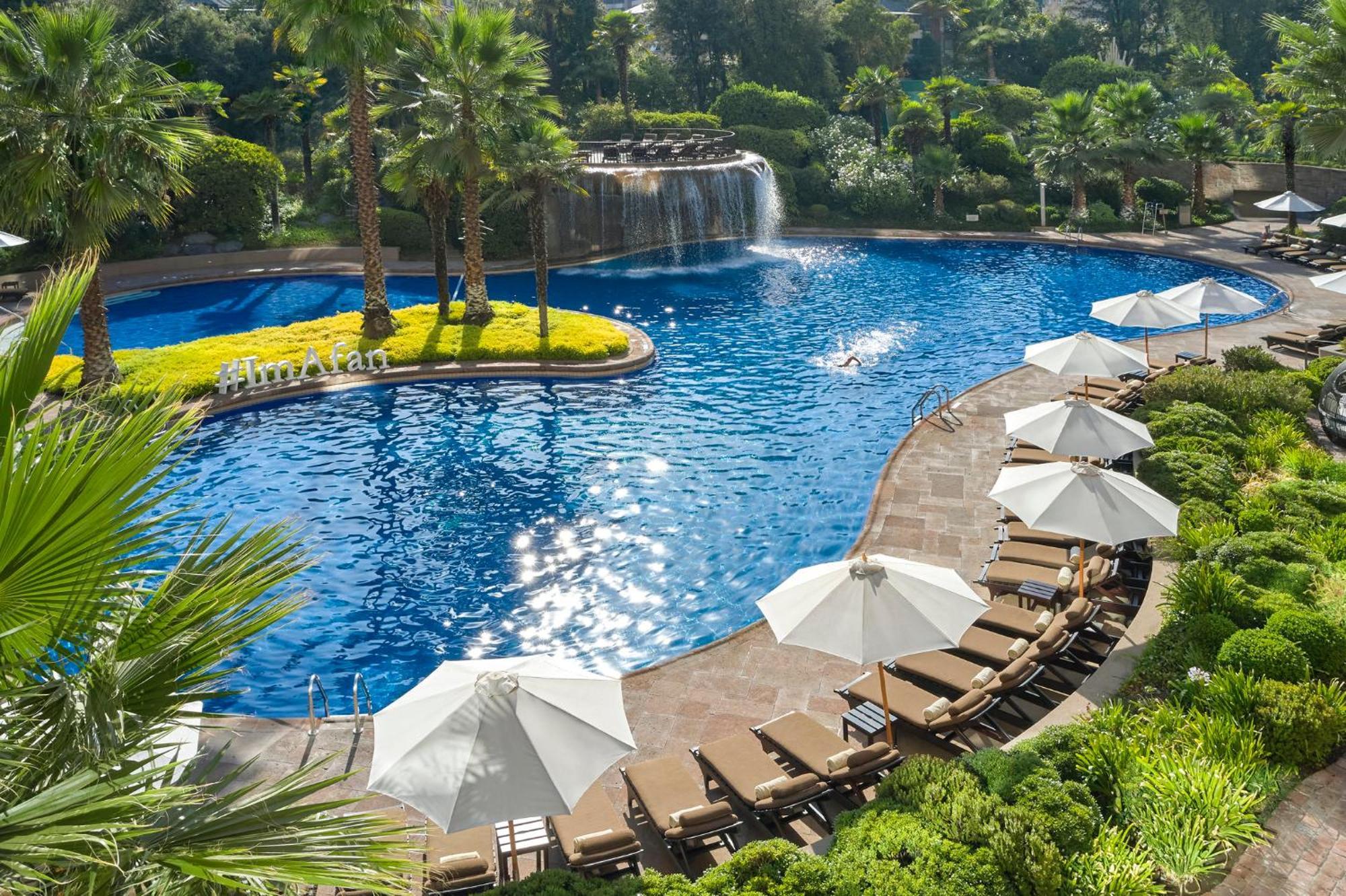 Отель Mandarin Oriental, Сантьяго Экстерьер фото The pool at the Atlantis Paradise Island