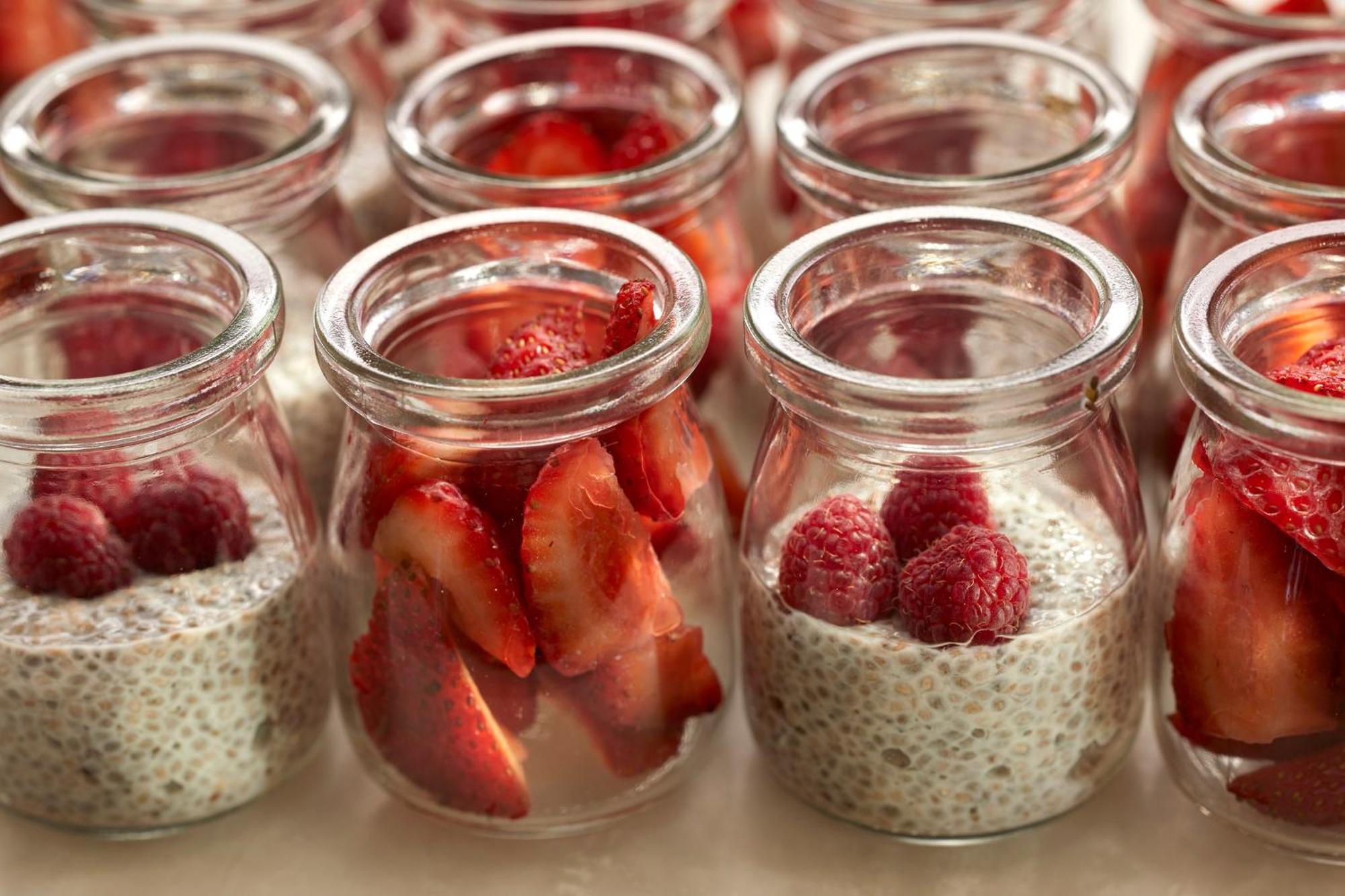 Отель Mandarin Oriental, Сантьяго Экстерьер фото Chia pudding with strawberries